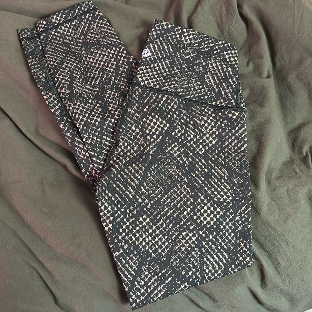 Lululemon wunder under jacquard 25” sz4